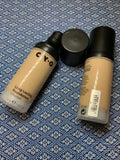 Cyo lifeproof long lasting foundation 粉底