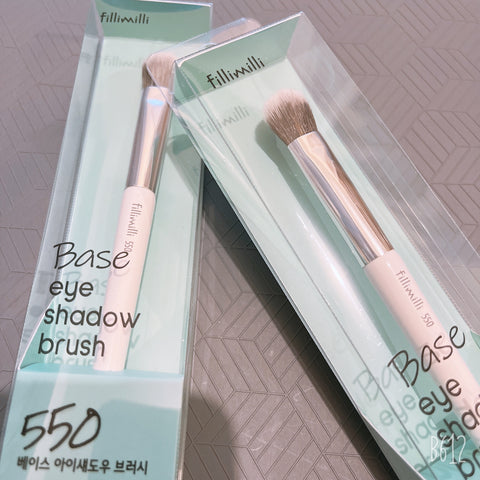 Fillimilli 550 Base eyeshadow brush