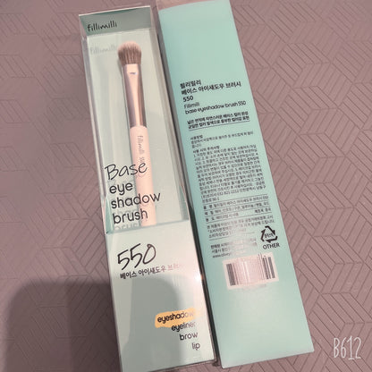Fillimilli 550 Base eyeshadow brush